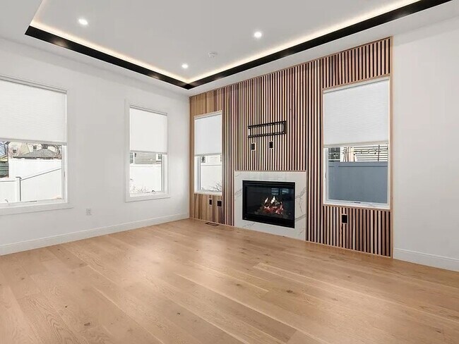 Photo - 114 Church St