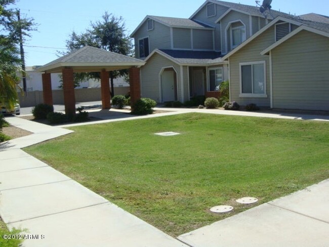 2 bedroom townhome! - 2 bedroom townhome!