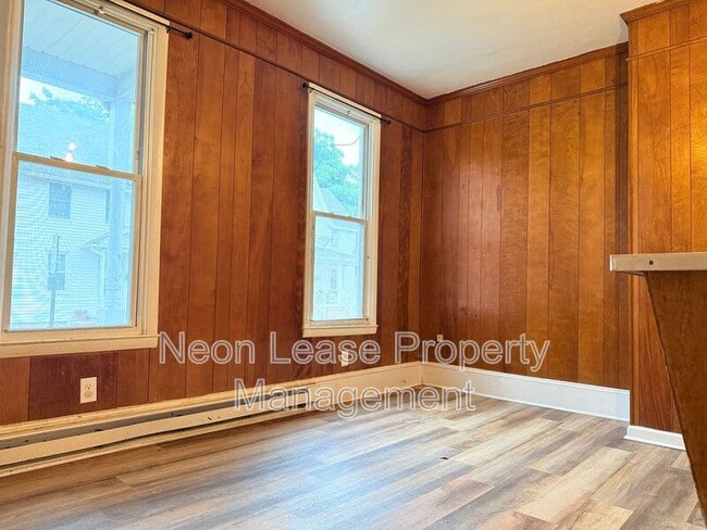 Photo - 200 SE 2nd St Unit 200