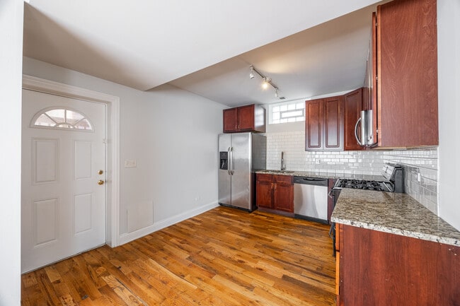 Photo - 1505 N Talman Ave Unit CH