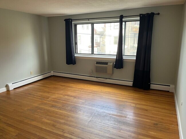 39 Linden St Unit 12
