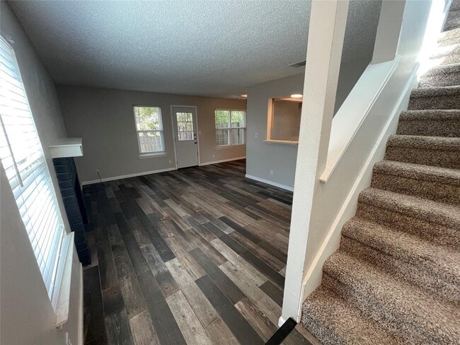 Photo - 8810 Springmail Cir