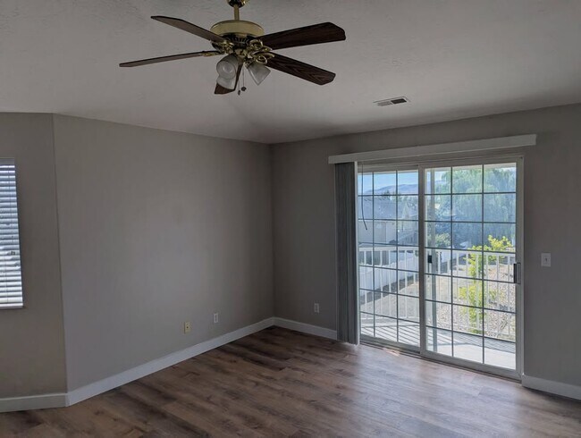 Countrywoods Condo 1274 S