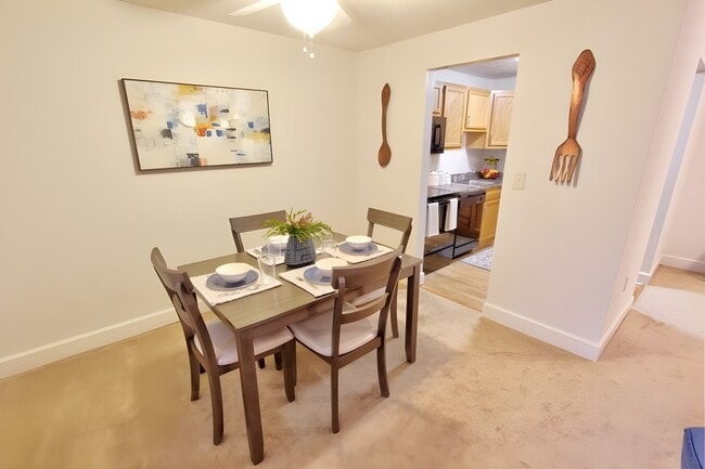 Photo - Towers of Colonie