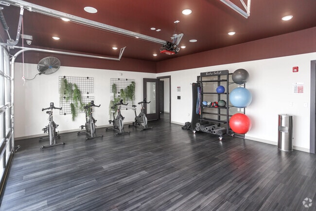 Fitness center - Apex at Perry Crossing
