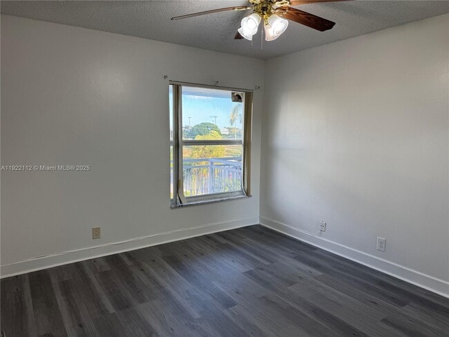 Photo - 405 S Pine Island Rd Unit 413D