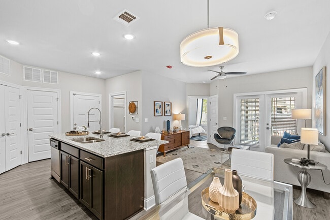 Photo - Heights at Hammond