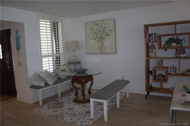 Photo - 325 Jimmy Buffett Mem Hwy Unidad 325