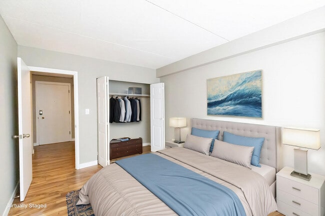 Building Photo - Penticton Sunburst