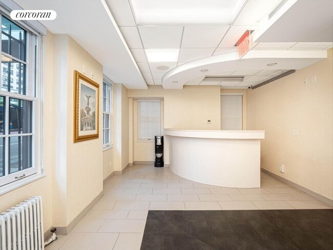 Building Photo - 137 E 67th St Rental