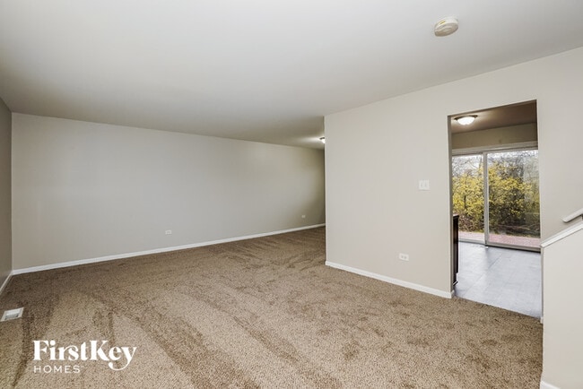 Photo - 660 Sullivan Ln