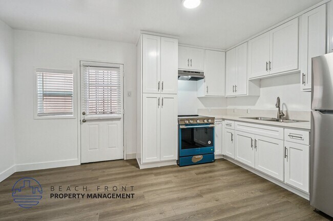 11626 Cedar Ave.
