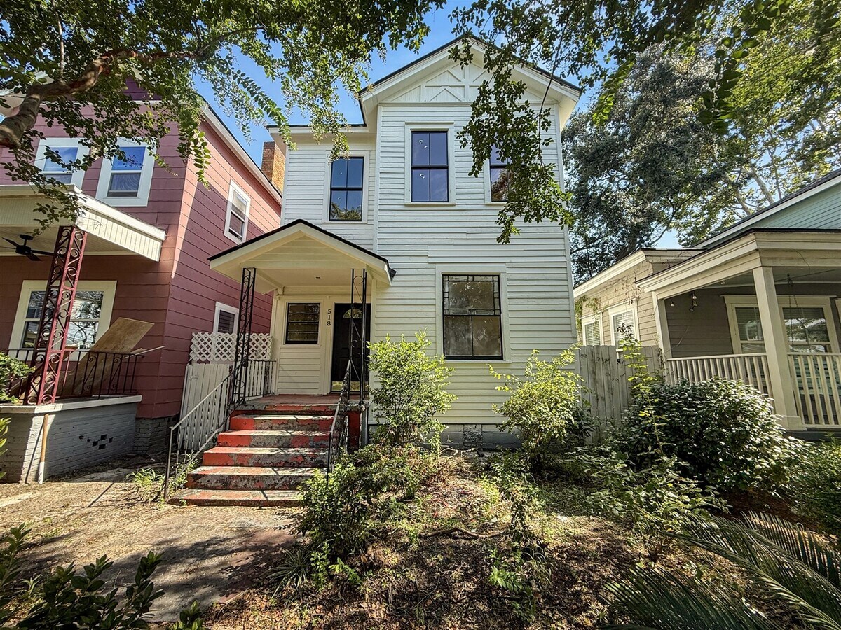 Photo - 518 E 33rd St House