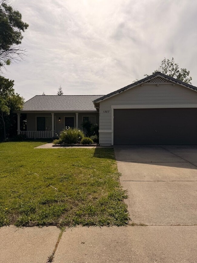 Photo - 3-bedroom, 2-bath home in great neighborhood!