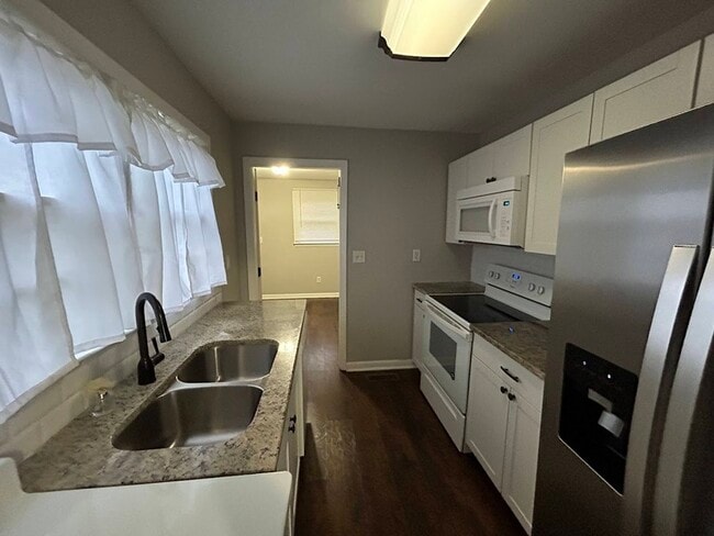 Photo - 3903 Newson Rd SW