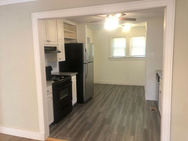 Photo - Remodeled Adorable Midtown Bungalow!