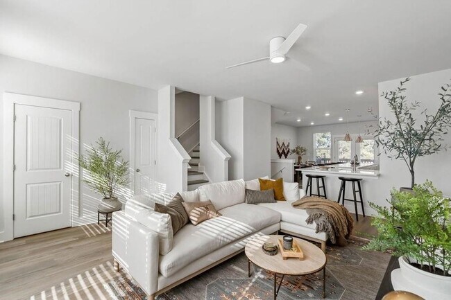 Photo - 1575 Cedars Rd SE