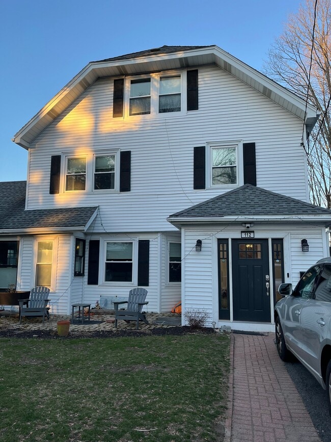 Photo - 112 Langley Rd Unidad B