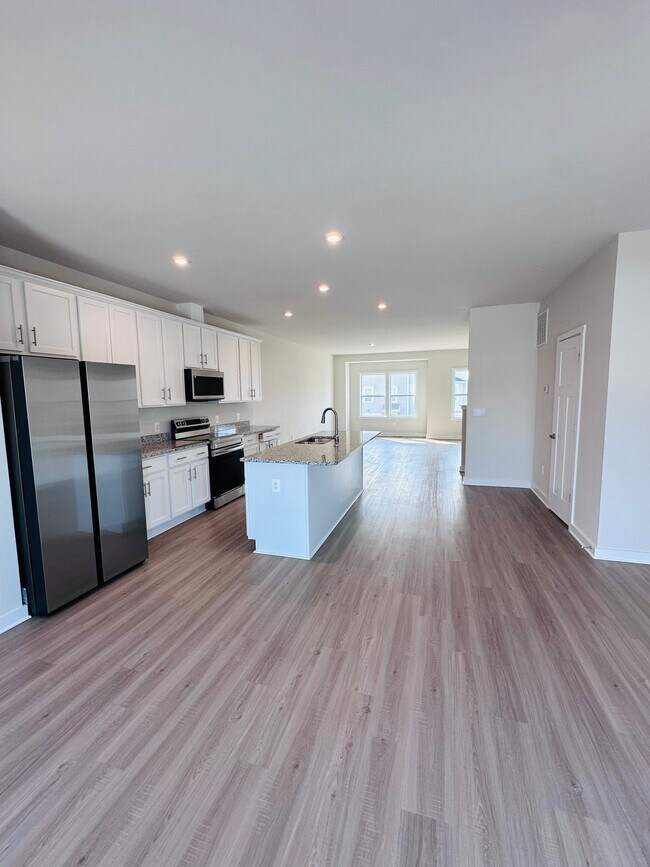 Photo - 61 Zander Rd