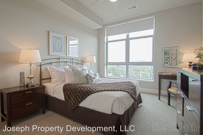 Photo - Mosaic on Oakland