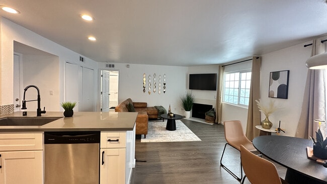 Photo - 4205 Ohio St Unidad ID1360025P