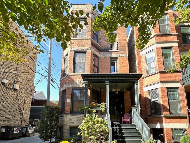 Building Photo - 3616 N Bosworth Ave Unit 1