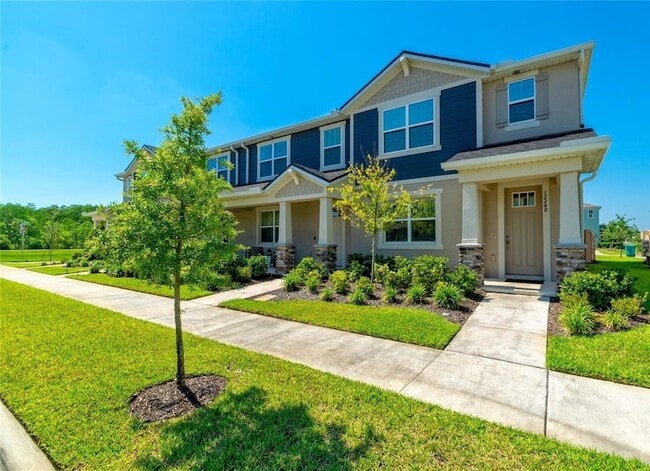 Photo - 12248 Linear St