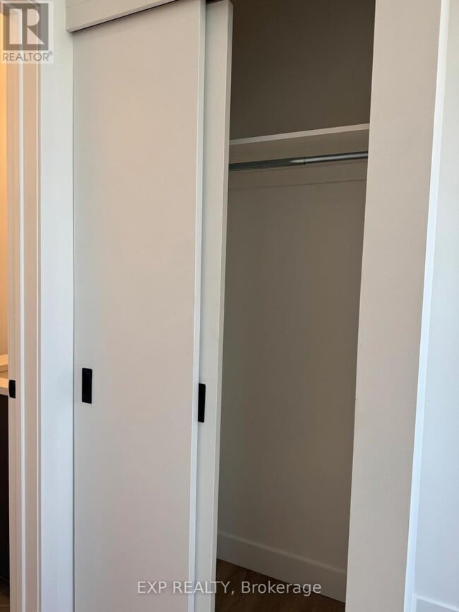 Photo - 1600 James Naismith Dr Unité 301