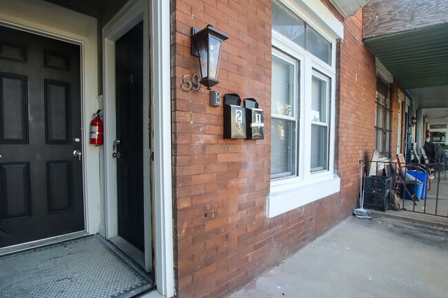 Building Photo - 59 N 61st St Rental