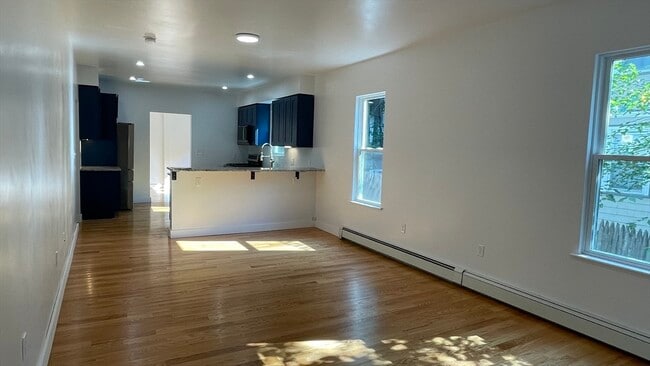 Photo - 29 Catherine St Unit 1