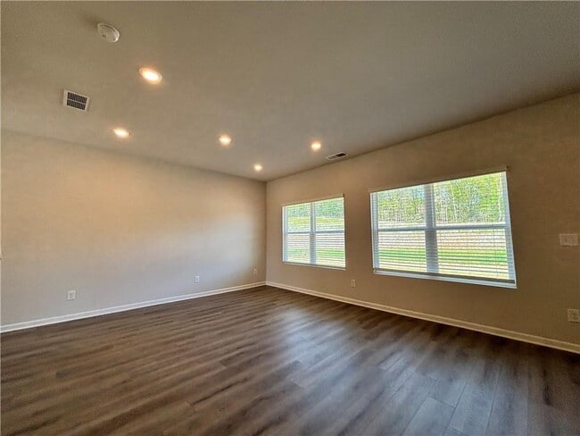 Photo - 101 Lavender Cir