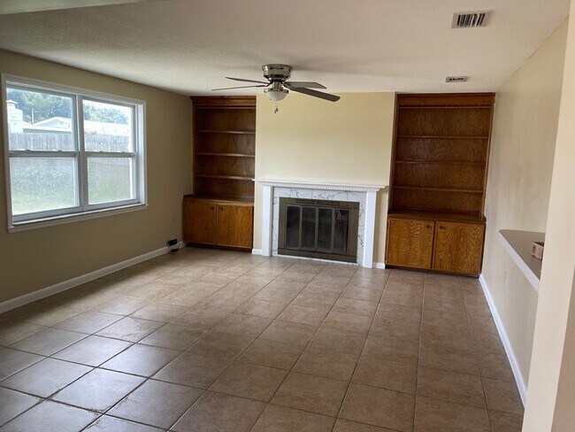 Photo - 9931 56th St N