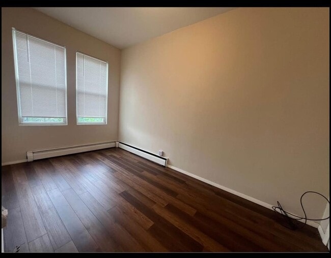 Photo - 1413 43rd St