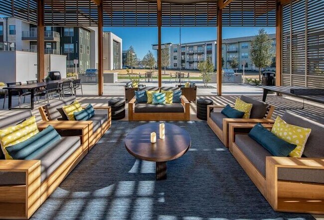 Photo - 2045 Forum Dr Unit b2