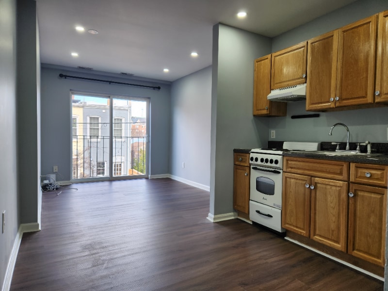 Photo - 329 Elm St NW