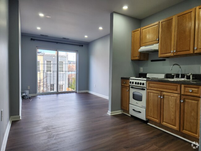 Building Photo - 329 Elm St NW Rental