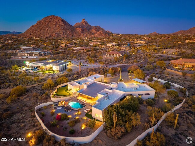 Building Photo - 9525 E Buckskin Trail Rental
