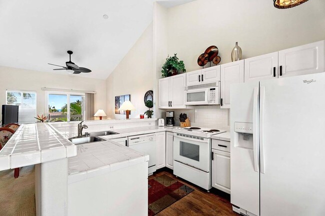 2 Bedroom 2 Bathroom Fully Furnished secon... - 2 Bedroom 2 Bathroom Fully Furnished secon... Condo Unit MM203