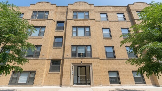 Building Photo - 4609 N Kimball Ave