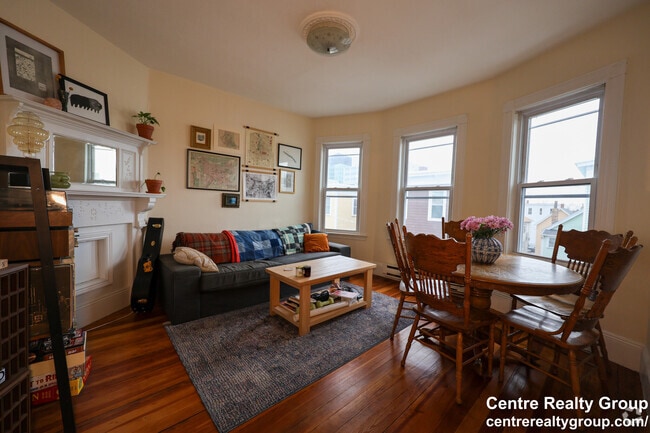 Building Photo - 38 Jefferson St Unit 3 Rental