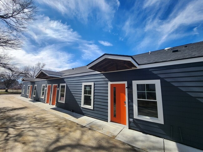 Photo - 201 S Grace St