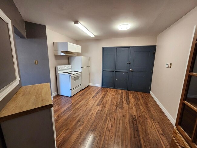 Building Photo - 20 Waterloo St Unit 20-3