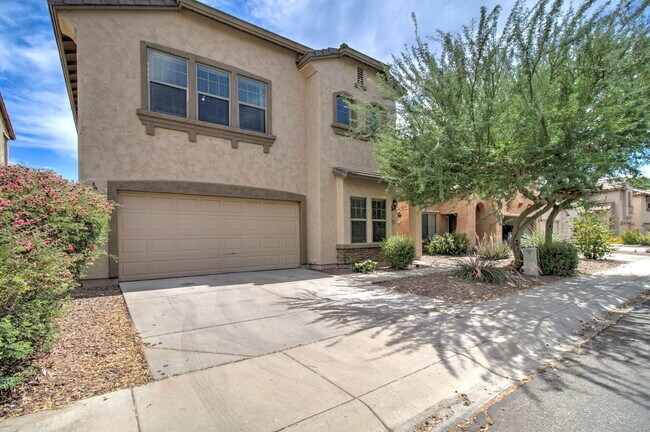 Photo - 2143 W Marconi Ave
