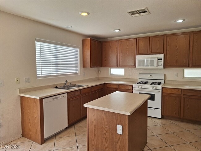 Photo - 1025 Jewel Springs Ln