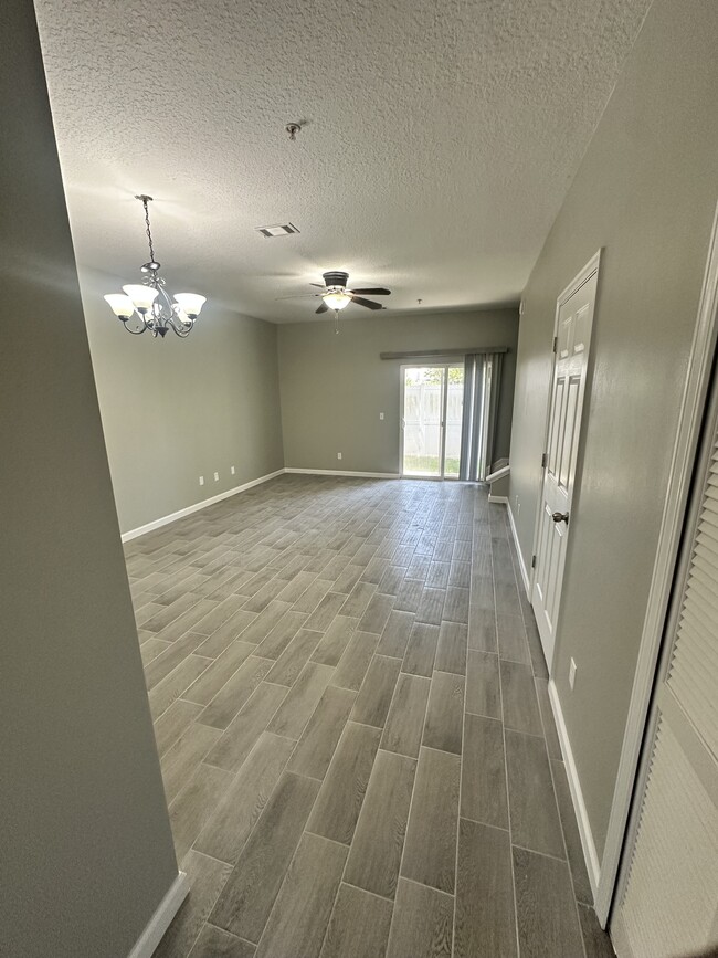 Photo - 148 Leese Dr