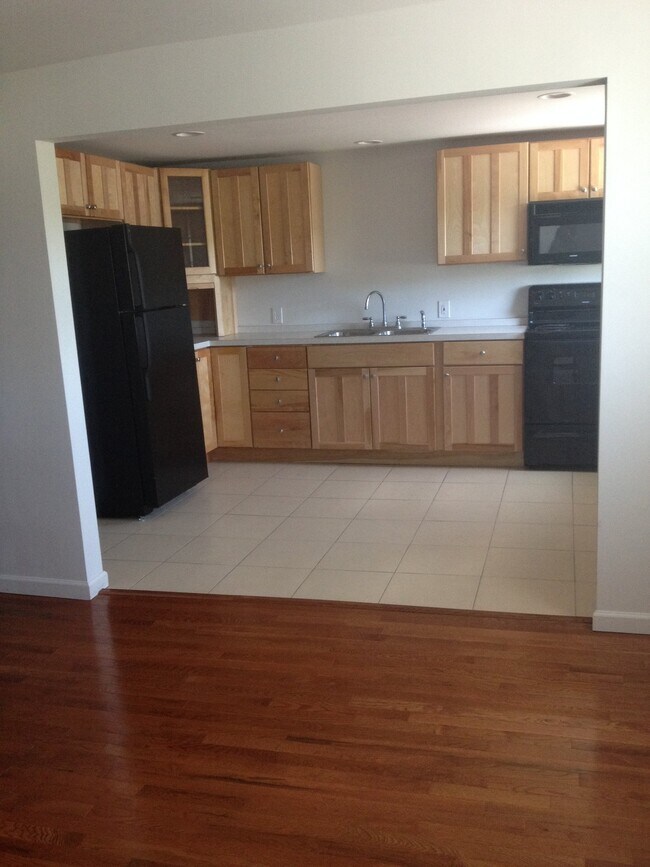 Photo - 6521 Middleport Rd Unit 1