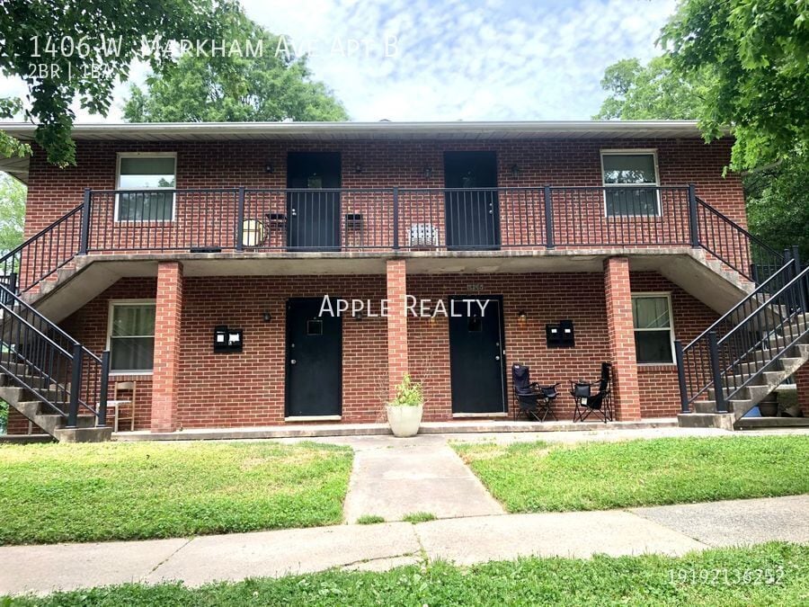 Photo - 1406 W Markham Ave
