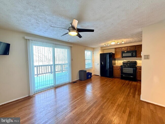 Photo - 8152 Mandan Terrace