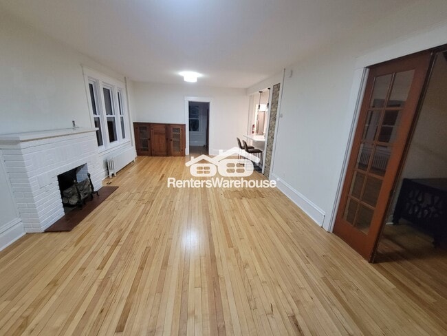 Photo - 314 St Olaf Ave