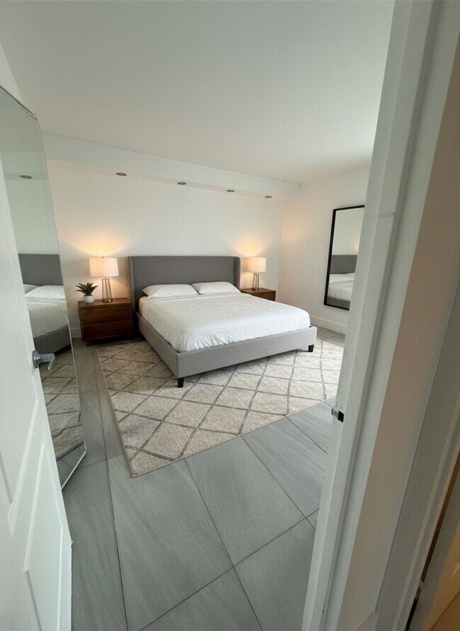 Photo - 3625 N Country Club Dr